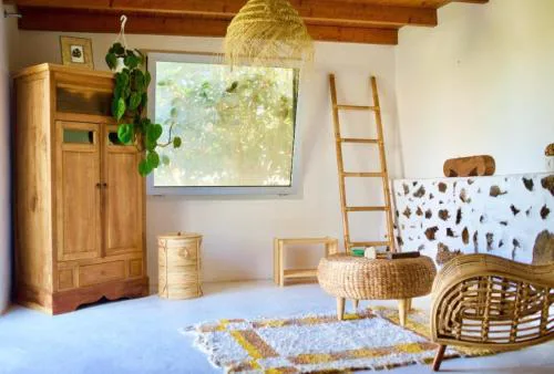 Studio with pool garden and open roof bathroom