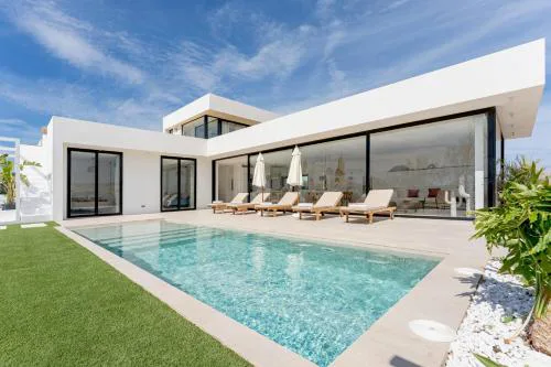 Villa Calma by Aura Collection