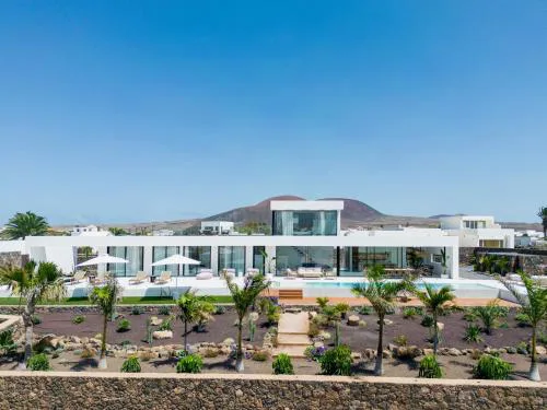 Villa White Lava by Aura Collection