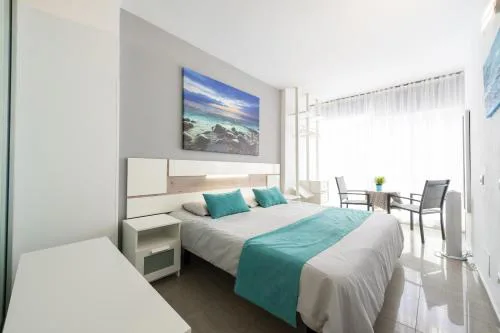 1st Line Pretty Studio Las Canteras