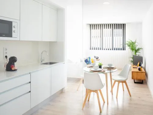 Apartment Abora with Pool, Gym and Free Parking