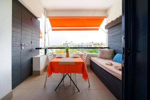 Estudio con terraza vista mar