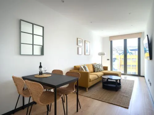 Gran apartamento cerca de playa Las Canteras con gimnasio A3B