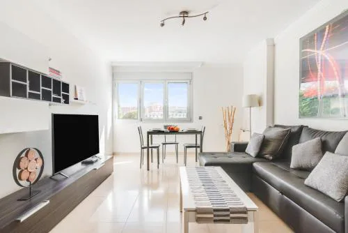 Home2Book Urban Retreat & Shared Pool Las Palmas