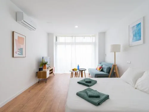 HomeForGuest Estudio Brisa Canteras con terraza