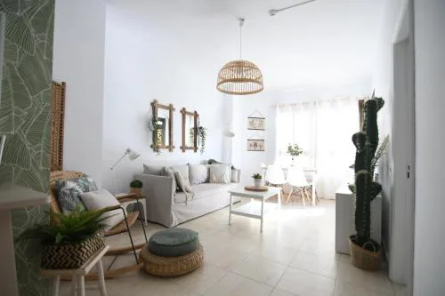 Near the beach - 3Bed - 2bath - Wifi
