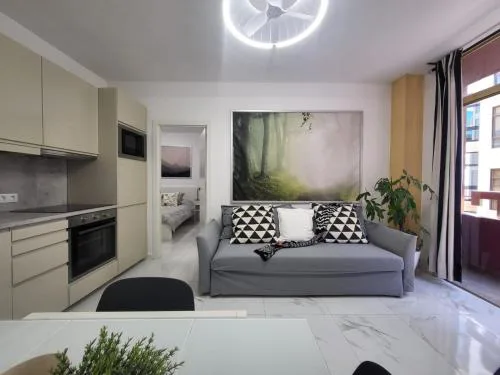 New 2 Bedrooms Gold flat at Las Canteras beach with balcony and Free Parking