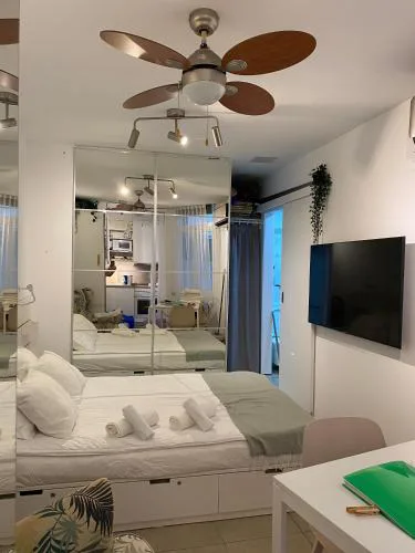 Sombrita del Sol Studio Interior