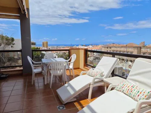 Big Ocean Terrace - Walk to Las Vistas Beach & Golden Mile