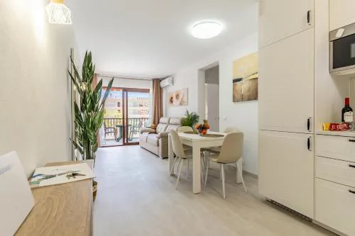 Bright seaside apartment in Los Cristianos - Achacay