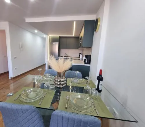 Casa Liotro 2, comfortable, panoramic,central, near the sea,swimming pool,wifi,terrace