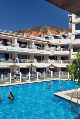 Cozy Apartment with Pool Los Diamantes