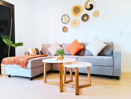 Cozy-Central Apartment4