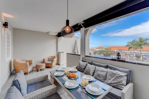 Heated Pool Stylish 3 Bedrm Apartment Los Cristianos