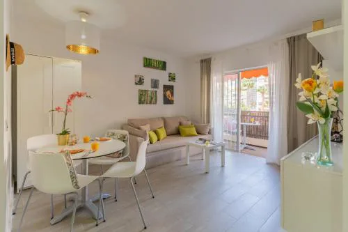 Los Cristianos central apartment - Cris Sol