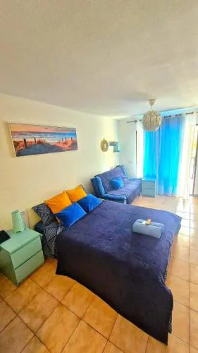 Modern Studio in Castle Harbour