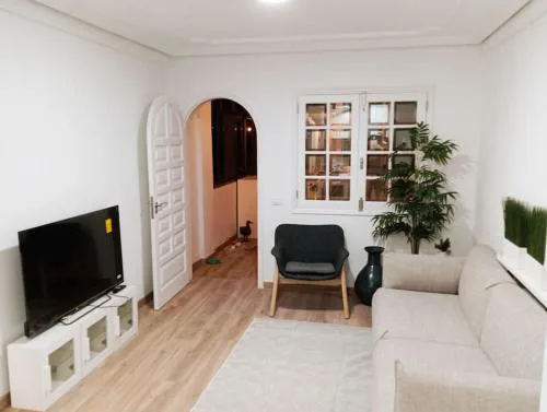 Muy bonito piso en los cristianos centro