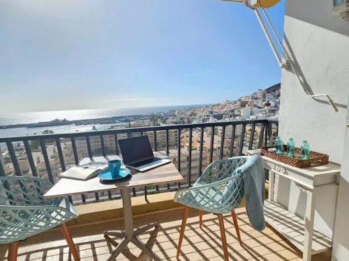 NEW NEVERENDING SEAVIEW APARTMENTS, Achacay, Los Cristianos, Tenerife