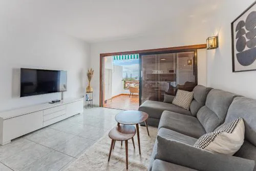 Ocean Walk Modern Holiday Apartment