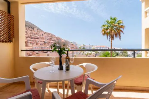 Wonderful 2 Bedroom Apartment Central Location