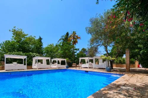 BODASUITE Apartment auf grossem Fincagehöft , 2 Schlafzimmer, Küche, Wohnzimmer, Terrasse, XXL Pool, Wifi, Klima