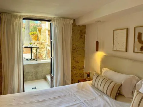 CARAGOL II, Doppelzimmer auf Finca Zenara, XXL Pool, WIFI, AC, Gemeinschaftsküche, Yoga