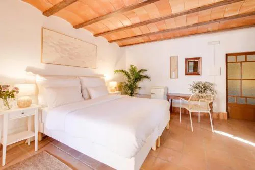 PATXO, Doppelzimmer auf Finca Zenara, Wifi, Klima, XXL Pool, Terrasse, Yoga, Gemeinschaftsküche