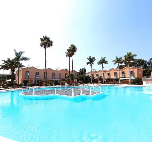 Green Holiday Island
