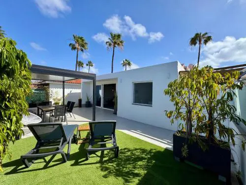 Maspalomas Pakuana
