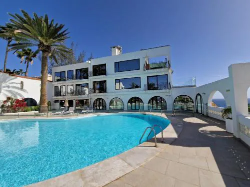 Monte del Moro Sea Front View