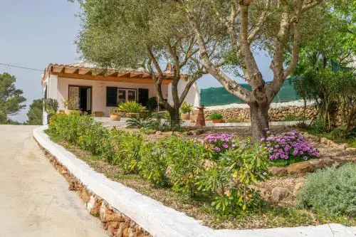 Casa Dina-Villa con piscina privada y wifi gratis