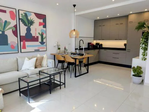 BIG sun terrace renovated 2-bedroom luxury duplex
