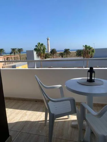 Apartamento frente la playa