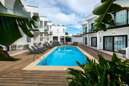 Saladar Suites Boutique