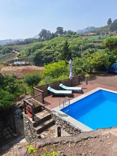 CASA RURAL CON PISCINA PRIVADA El ROBLE