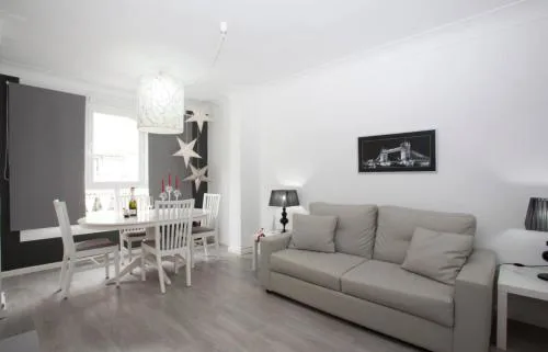 Apartamento por Meses Zona Santa Catalina