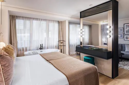 Nivia Born Boutique Hotel