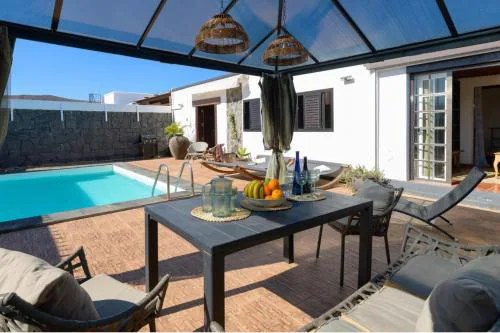 Boutique Boho Glam Villa With Private Pool