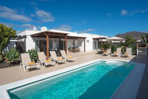 Casa Lirio