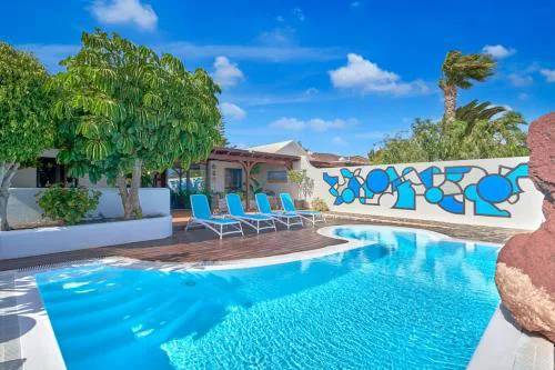 Casa Petra Peaceful & Private, Sea Views, Pool & BBQ