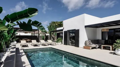Luxurious Villa Acebo 4 bed, 4 bath, Private pool