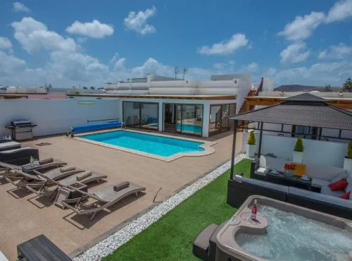 Villa Bonilla con piscina climatizada y jacuzzi