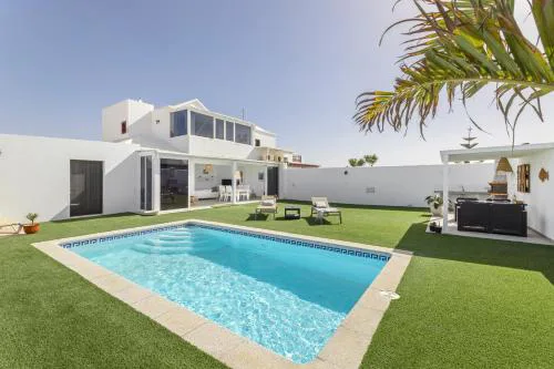 VILLA GARA