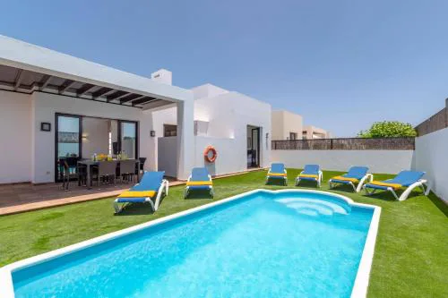 Villa Janubio by Villa Plus