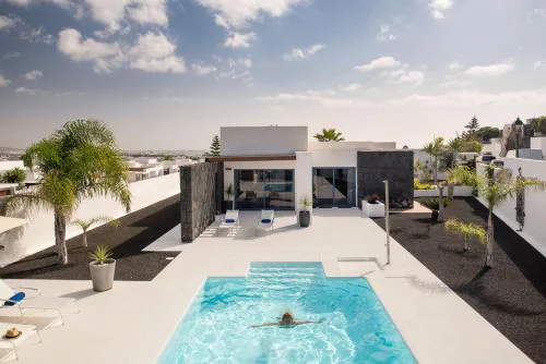 Villa Julia by Villalia
