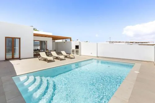 Villa Los Altos Alene 10B by Escape Home