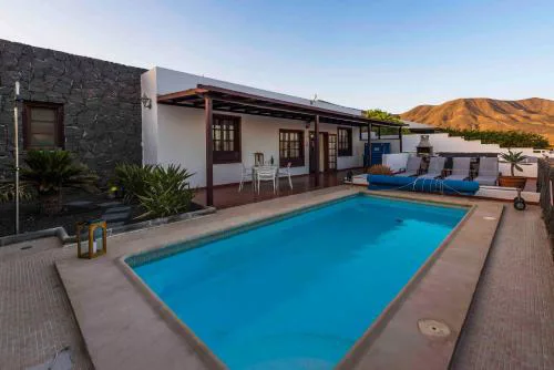 Villa Pola Marinas Playa B