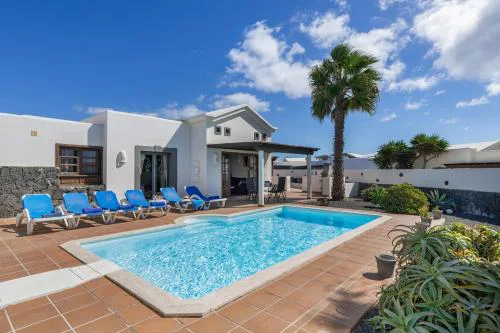 Villa Tania