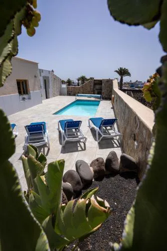 Villa Tenike