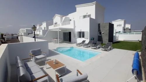 VILLA TRAFALGAR, magnífica casa en la costa ideal para familias que buscan tranquilidad